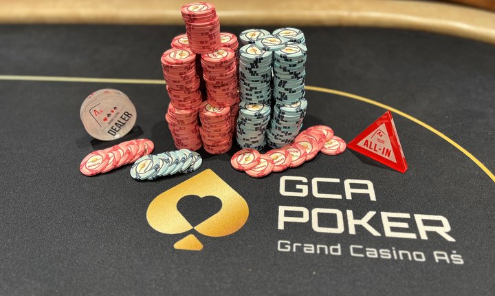 پوکر زنده |  Grand Casino Ash: Heads-up Deal beim Friday 7k